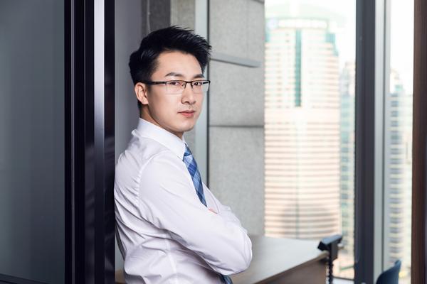 “开学季视光中心帮你量身定制眼镜,展现自信风采”图1