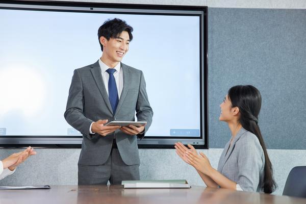 《打造高效营销团队：酒吧如何培训顾客》 图2