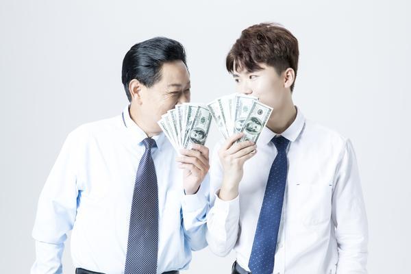 蛋糕DIY体验店创业项目|商业模式与融资方案深度解析 图2