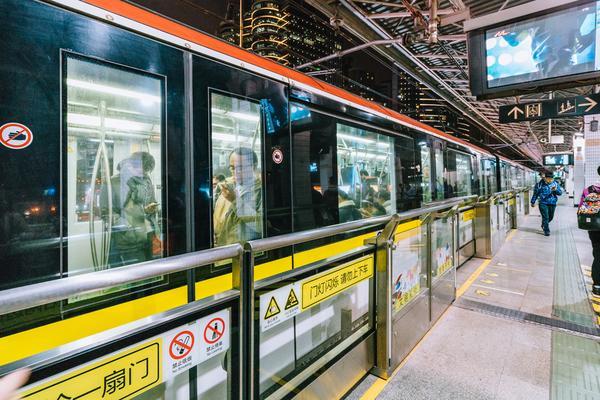 湛江高速封路最新消息：台风“蝴蝶”影响区域交通 图2